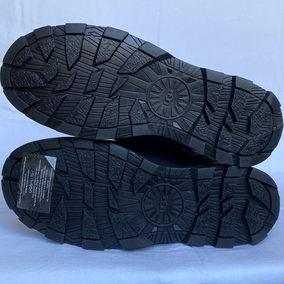 NIB!🍁UGG® Women’s Klamath Classic Waterproof
Boot, Size 8M - Picture 14 of 16